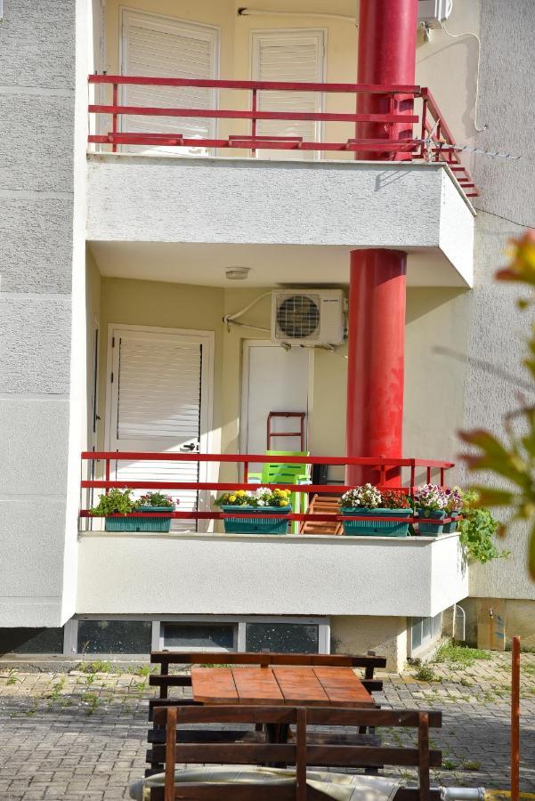Flowers Apartments Golem  Exterior foto