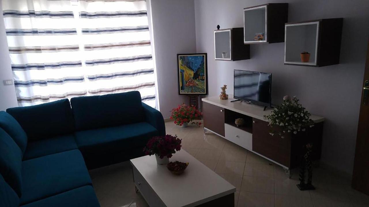 Flowers Apartments Golem  Exterior foto